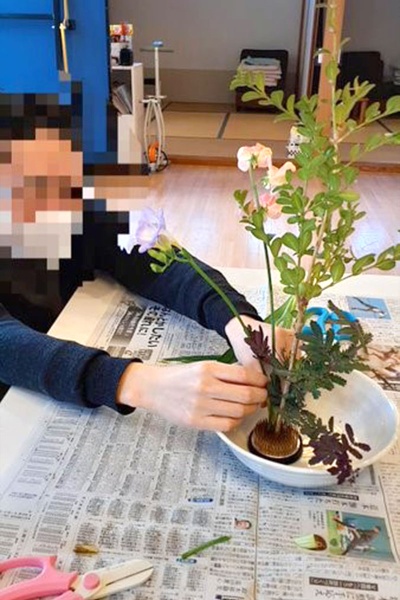 花と触れ合う新春生け花教室 花と触れ合う新春生け花教室