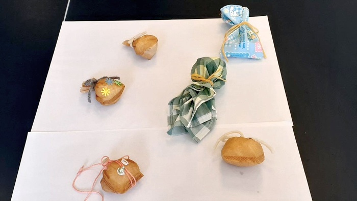 4/30 アロマサシェ作り 4/30 アロマサシェ作り