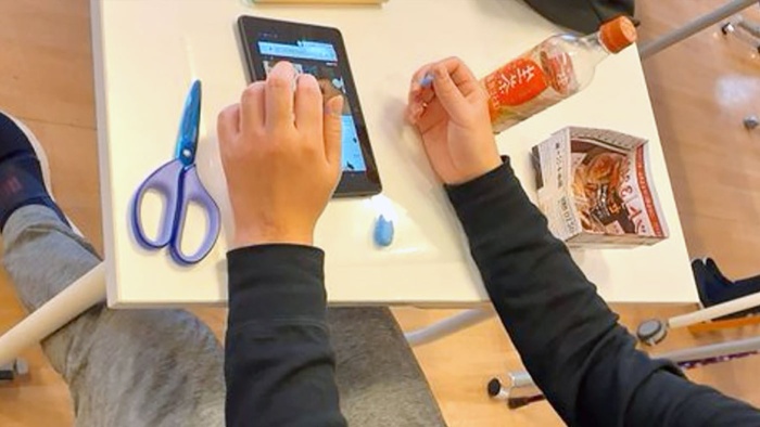 タブレットで… タブレットで…