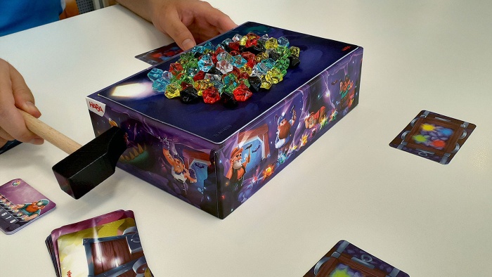 宝石ゴンゴン 宝石ゴンゴン